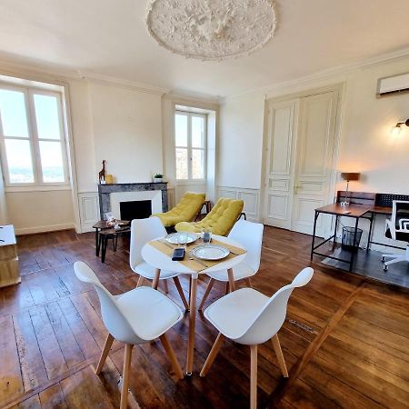 Superbe T2 Lumineux Avec Fibre Apartment Angouleme Exterior photo