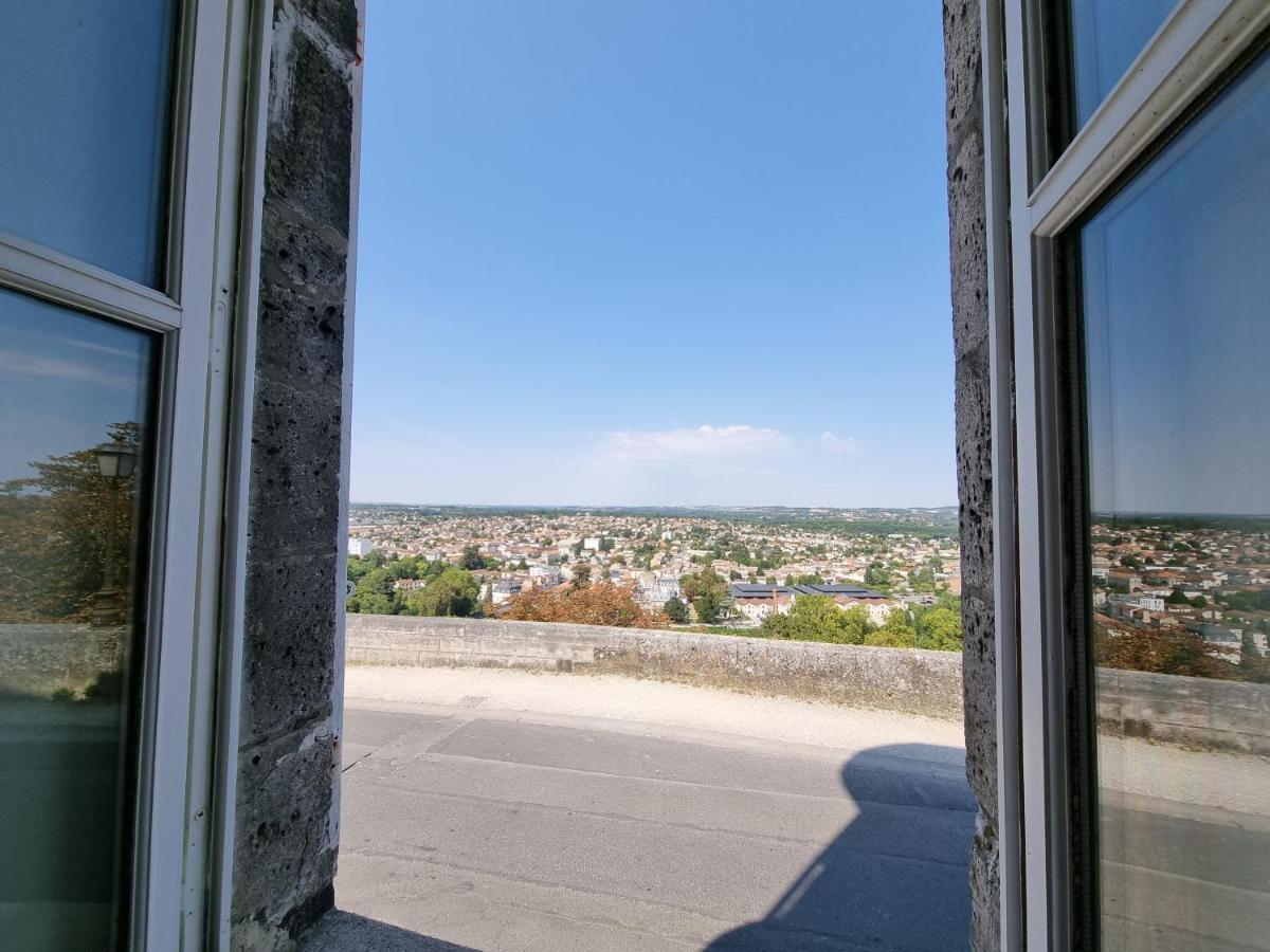 Superbe T2 Lumineux Avec Fibre Apartment Angouleme Exterior photo
